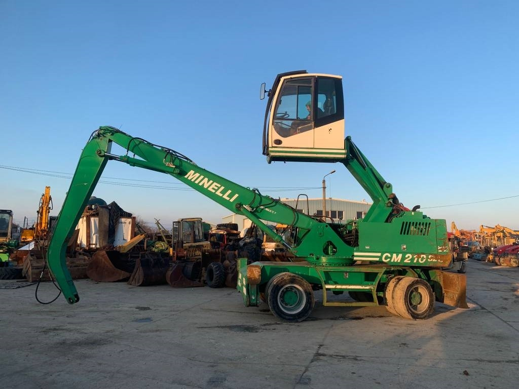 Minelli CM210 - Kolesové rýpadlo: obrázok 2 Minelli CM210 - Kolesové rýpadlo: obrázok 2