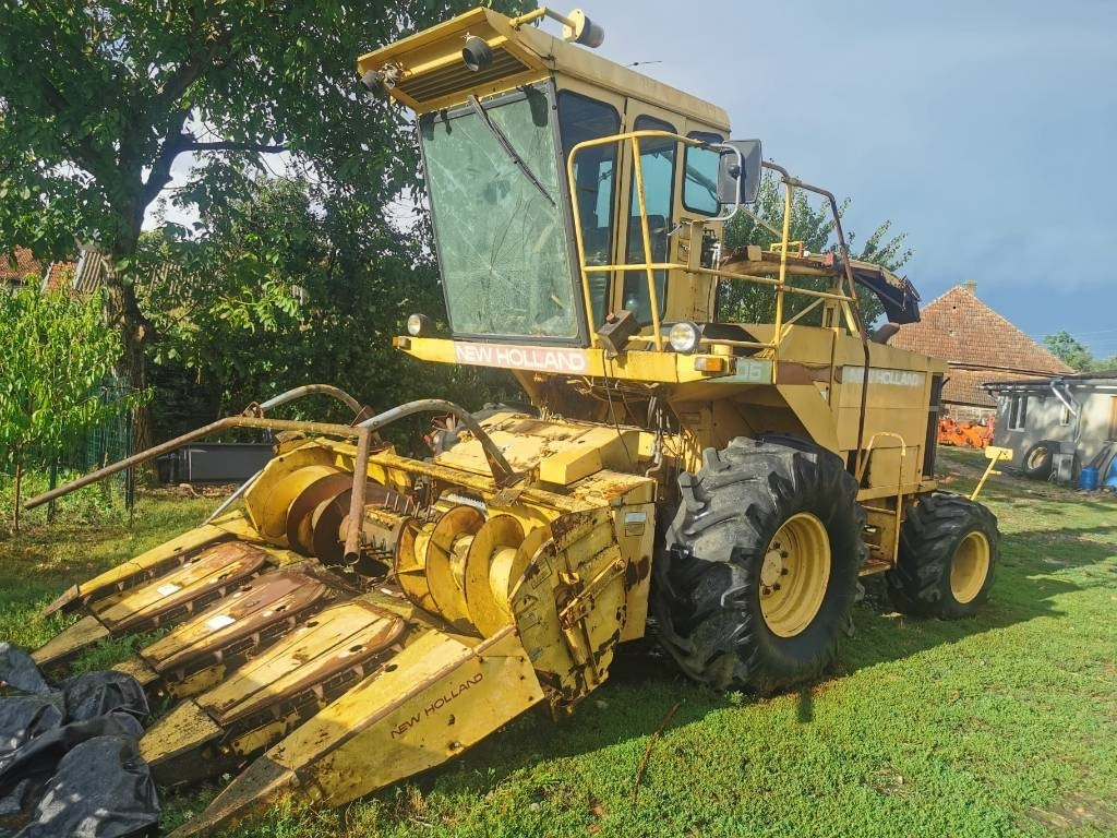 New Holland 2305 - Obilný kombajn: obrázok 1 New Holland 2305 - Obilný kombajn: obrázok 1