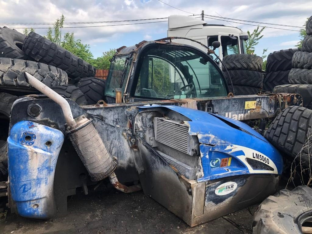 New Holland For Parts LM 5060 - Teleskopický nakladač: obrázok 1 New Holland For Parts LM 5060 - Teleskopický nakladač: obrázok 1