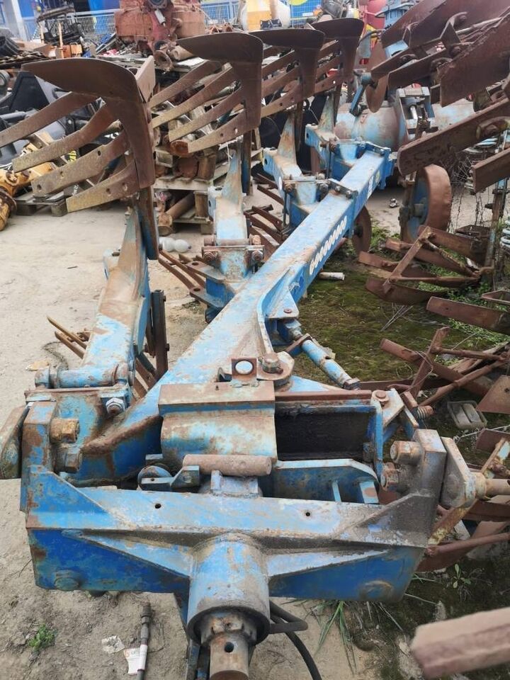 Rabe Rabewerk 4 Rabe Rabewerk 4 - Pluh: obrázok 2 Rabe Rabewerk 4 Rabe Rabewerk 4 - Pluh: obrázok 2