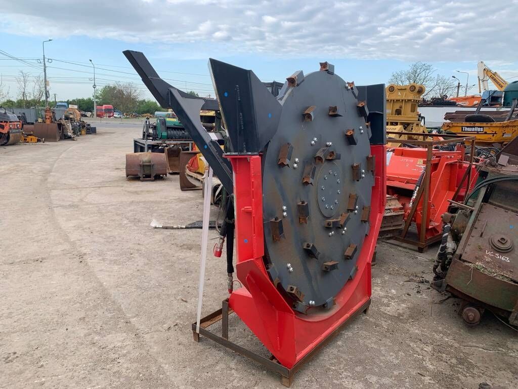 Raytree RMDM70 Mulcher Raytree RMDM70 Mulcher - Lesná fréza: obrázok 2 Raytree RMDM70 Mulcher Raytree RMDM70 Mulcher - Lesná fréza: obrázok 2