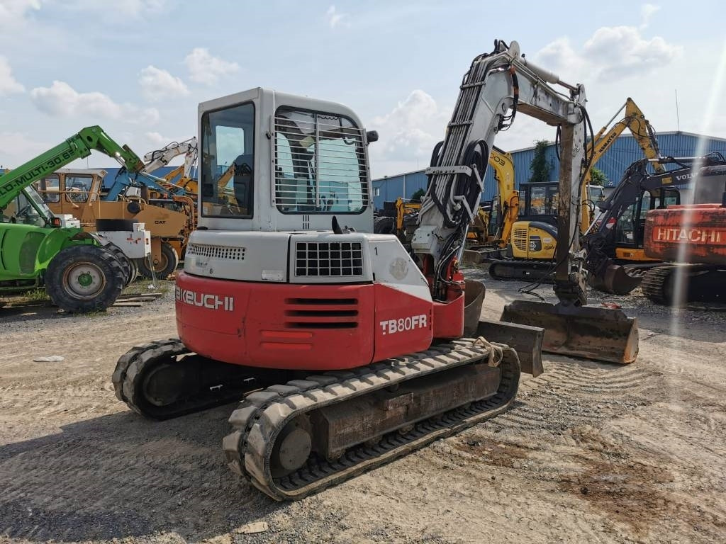 Takeuchi TB80FR - Mini rýpadlo: obrázok 4 Takeuchi TB80FR - Mini rýpadlo: obrázok 4