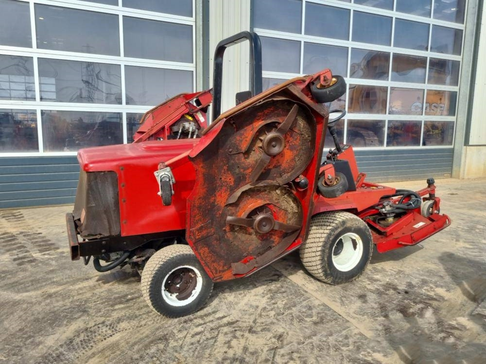 Toro GROUNDSMASTER 30410 - Záhradná kosačka: obrázok 3 Toro GROUNDSMASTER 30410 - Záhradná kosačka: obrázok 3