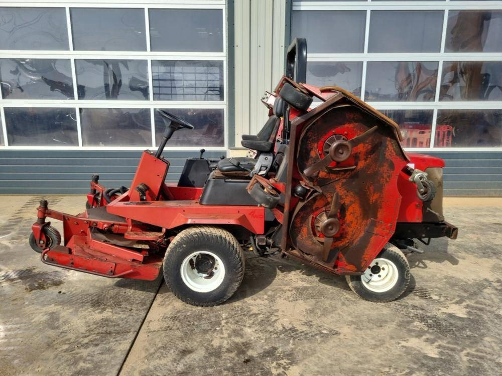 Toro GROUNDSMASTER 30410 - Záhradná kosačka: obrázok 2 Toro GROUNDSMASTER 30410 - Záhradná kosačka: obrázok 2