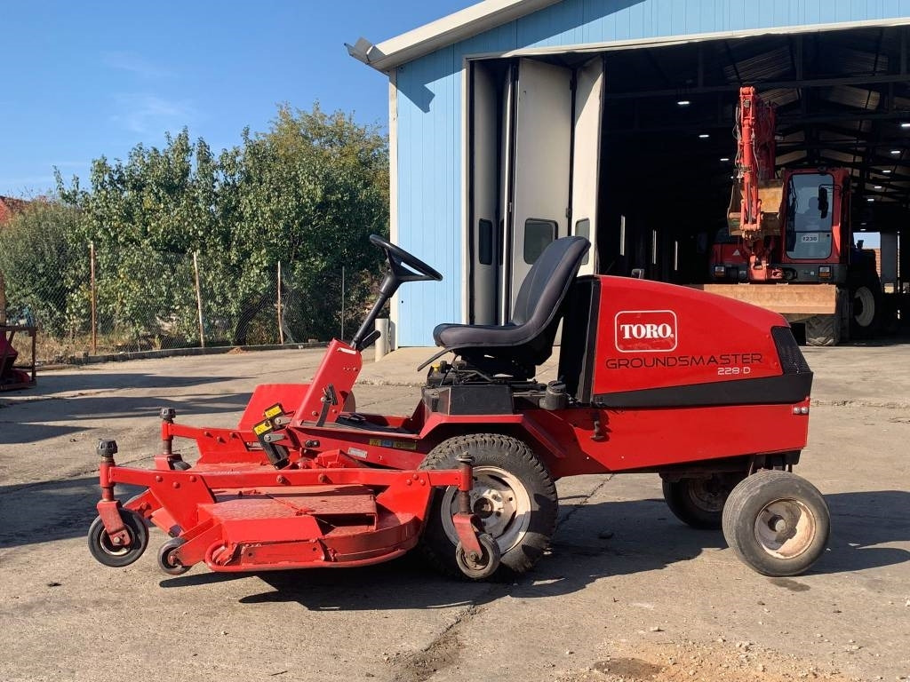 Toro Groundmaster 228D - Záhradná kosačka: obrázok 2 Toro Groundmaster 228D - Záhradná kosačka: obrázok 2
