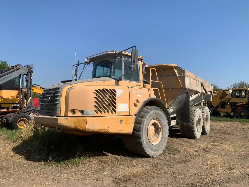 Volvo A 30 D - Ťahačový kĺbový damper: obrázok 4 Volvo A 30 D - Ťahačový kĺbový damper: obrázok 4
