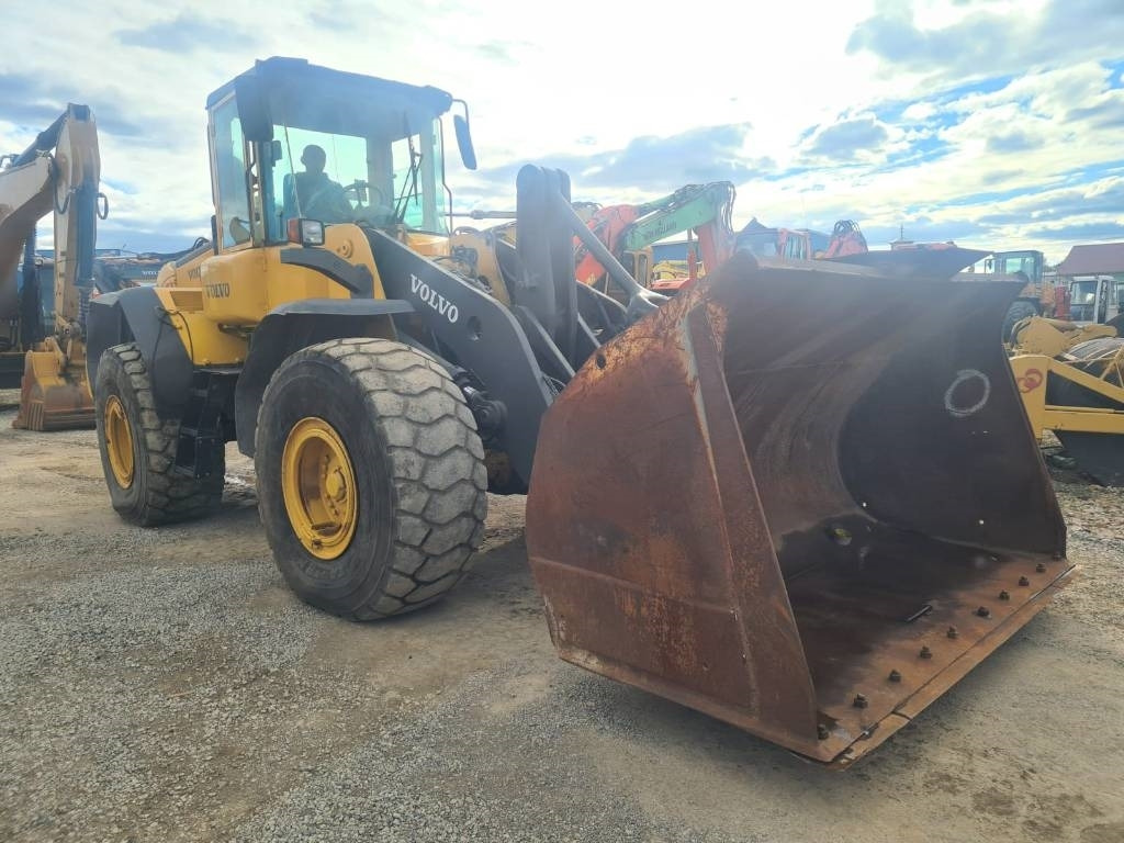 Volvo L 120 E - Kolesový nakladač: obrázok 2 Volvo L 120 E - Kolesový nakladač: obrázok 2