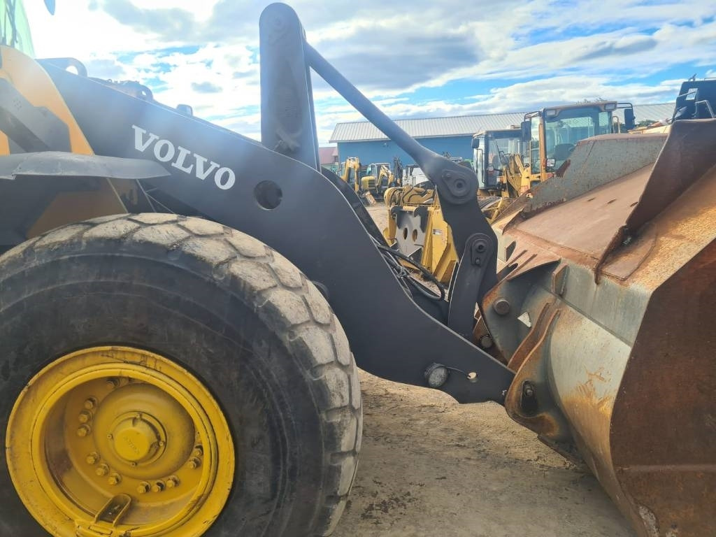 Volvo L 120 E - Kolesový nakladač: obrázok 3 Volvo L 120 E - Kolesový nakladač: obrázok 3