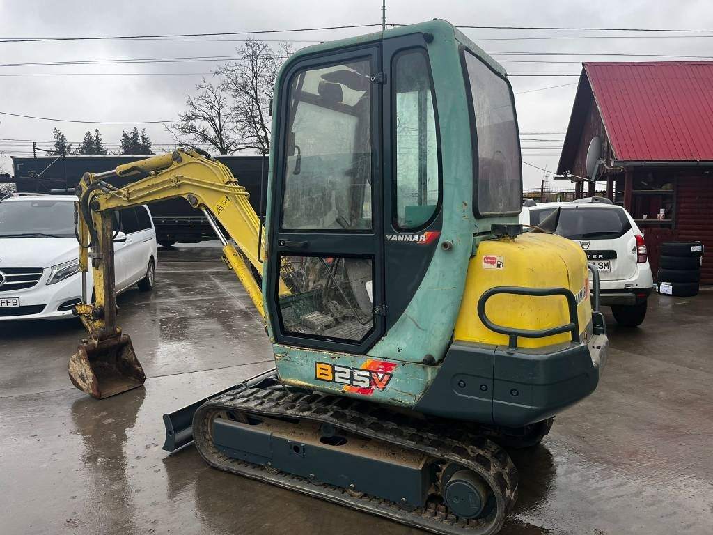 Yanmar B 25 V - Mini rýpadlo: obrázok 2 Yanmar B 25 V - Mini rýpadlo: obrázok 2