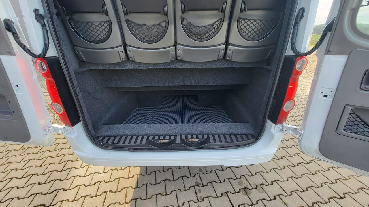 Volkswagen Crafter - 24 miejsca - Minibus, Mikrobus: obrázok 5 Volkswagen Crafter - 24 miejsca - Minibus, Mikrobus: obrázok 5