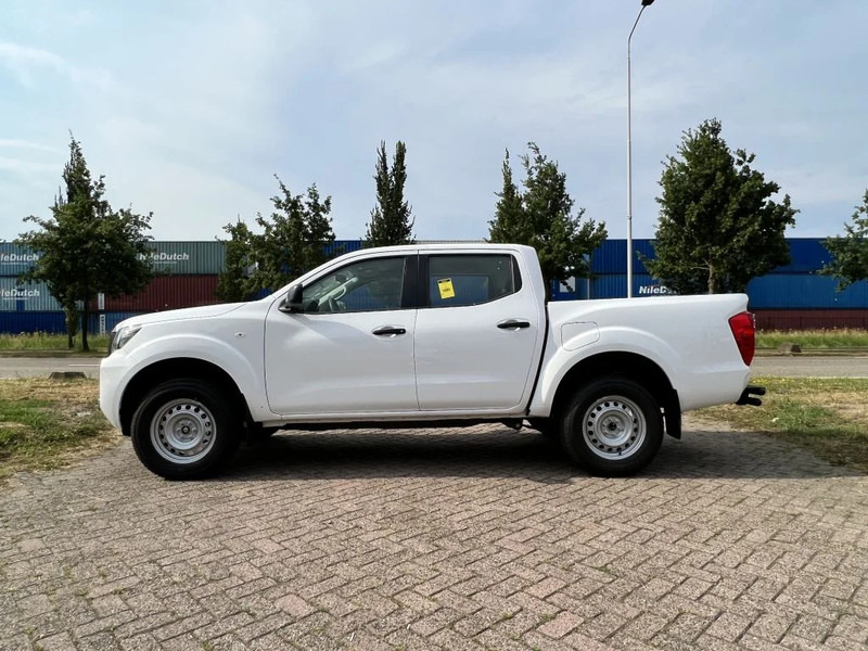 Nissan Navara 4x4 - 22 UNITS - 2.5 D Double Cab - XE - EURO 2 - NEW!! READY FOR WORK!!! - Pick-up, Dodávkа s dvojitou kabínou: obrázok 2 Nissan Navara 4x4 - 22 UNITS - 2.5 D Double Cab - XE - EURO 2 - NEW!! READY FOR WORK!!! - Pick-up, Dodávkа s dvojitou kabínou: obrázok 2