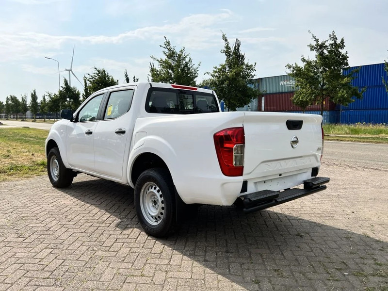 Nissan Navara 4x4 - 22 UNITS - 2.5 D Double Cab - XE - EURO 2 - NEW!! READY FOR WORK!!! - Pick-up, Dodávkа s dvojitou kabínou: obrázok 3 Nissan Navara 4x4 - 22 UNITS - 2.5 D Double Cab - XE - EURO 2 - NEW!! READY FOR WORK!!! - Pick-up, Dodávkа s dvojitou kabínou: obrázok 3
