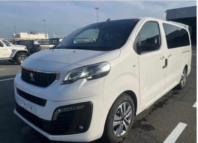 Peugeot Traveller VIP Business Lounge L3 FWD 2.0D A/T - 150hp - 8 seater - Minibus, Mikrobus: obrázok 1 Peugeot Traveller VIP Business Lounge L3 FWD 2.0D A/T - 150hp - 8 seater - Minibus, Mikrobus: obrázok 1