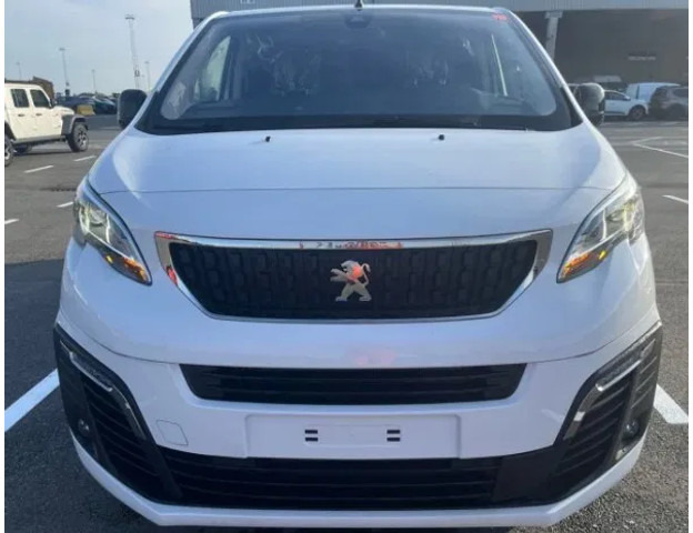 Peugeot Traveller VIP Business Lounge L3 FWD 2.0D A/T - 150hp - 8 seater - Minibus, Mikrobus: obrázok 3 Peugeot Traveller VIP Business Lounge L3 FWD 2.0D A/T - 150hp - 8 seater - Minibus, Mikrobus: obrázok 3