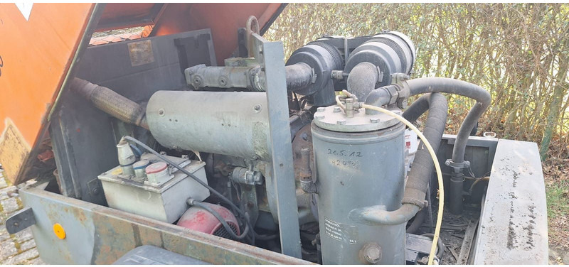 Demag DLT 0404 Komp - Vzduchový kompresor: obrázok 4 Demag DLT 0404 Komp - Vzduchový kompresor: obrázok 4