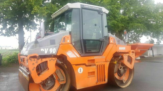 Hamm DV90 VO mit Streuer Klima Deutsche Maschine - Cestný valec: obrázok 1 Hamm DV90 VO mit Streuer Klima Deutsche Maschine - Cestný valec: obrázok 1
