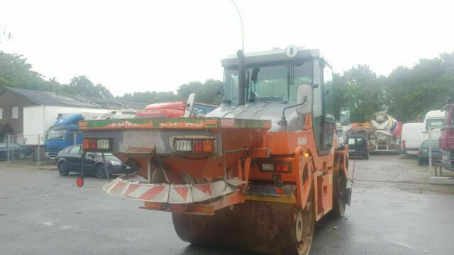 Hamm DV90 VO mit Streuer Klima German Maschine - Cestný valec: obrázok 5 Hamm DV90 VO mit Streuer Klima German Maschine - Cestný valec: obrázok 5