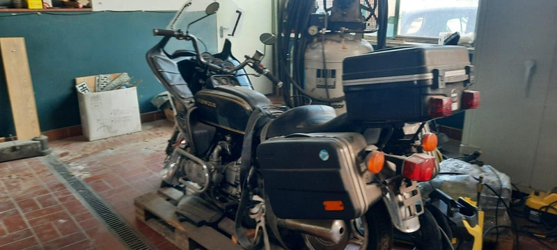Honda GL 2 Goldwing - Motocykel: obrázok 2 Honda GL 2 Goldwing - Motocykel: obrázok 2