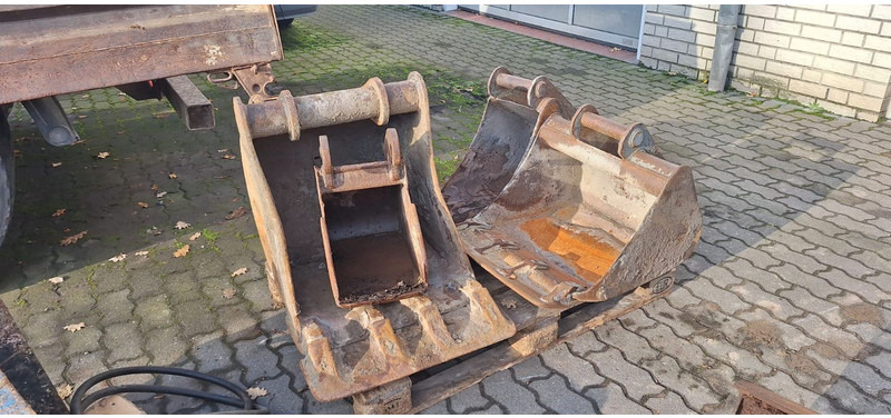 Kubota Löffel für Minibagger - Lyžica pre rýpadlo: obrázok 2 Kubota Löffel für Minibagger - Lyžica pre rýpadlo: obrázok 2