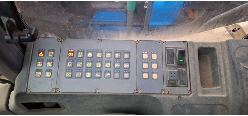 Kolesový nakladač Liebherr 556 Radlader: obrázok 9