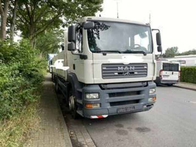 MAN 26.320 Pritsche mit Kran Tirre 170 - Valníkový/ Plošinový nákladný automobil, Auto s hydraulickou rukou: obrázok 4 MAN 26.320 Pritsche mit Kran Tirre 170 - Valníkový/ Plošinový nákladný automobil, Auto s hydraulickou rukou: obrázok 4