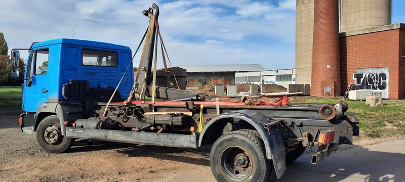 MAN L2000 Abrollkipper - Hákový nosič kontajnerov: obrázok 2 MAN L2000 Abrollkipper - Hákový nosič kontajnerov: obrázok 2