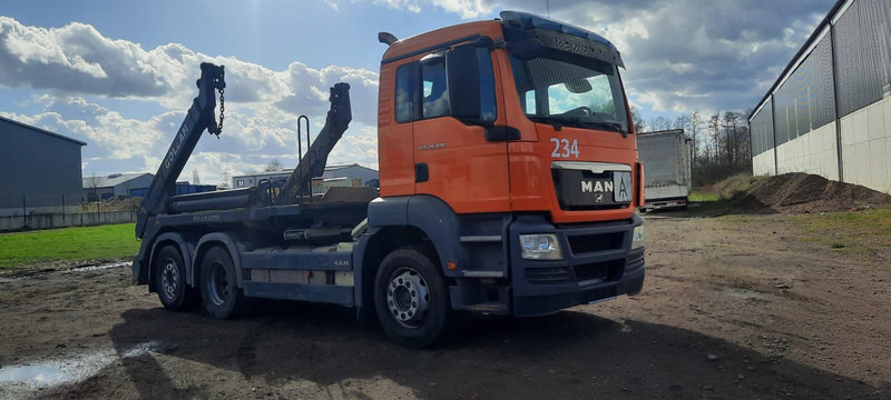 MAN TG-S 28.400 BL 6x2 Absetzkipper - Ramenový nosič kontajnerov: obrázok 5 MAN TG-S 28.400 BL 6x2 Absetzkipper - Ramenový nosič kontajnerov: obrázok 5