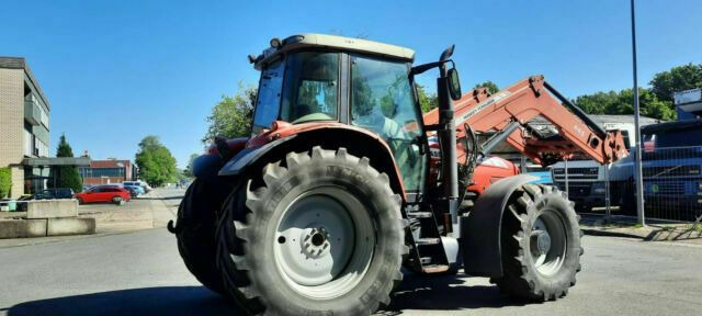 Massey Ferguson Traktor F32 6480 - Traktor: obrázok 4 Massey Ferguson Traktor F32 6480 - Traktor: obrázok 4