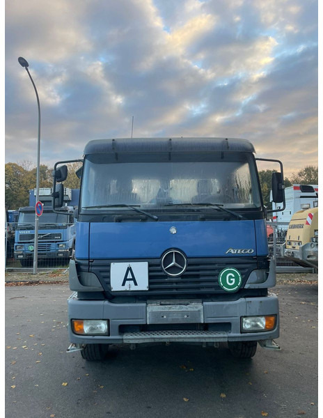 Mercedes-Benz 1828 Absetzkipper - Ramenový nosič kontajnerov: obrázok 3 Mercedes-Benz 1828 Absetzkipper - Ramenový nosič kontajnerov: obrázok 3