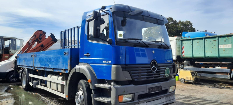 Mercedes-Benz 1828 Pritsche+Glastransport - Valníkový/ Plošinový nákladný automobil, Auto s hydraulickou rukou: obrázok 1 Mercedes-Benz 1828 Pritsche+Glastransport - Valníkový/ Plošinový nákladný automobil, Auto s hydraulickou rukou: obrázok 1