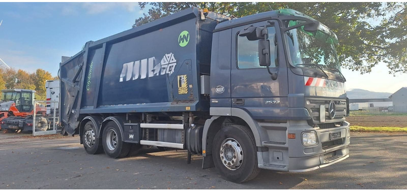 Mercedes-Benz 2632 Müllwgen 6x2 M.Haus E5 Blatt/Luft - Auto na odvoz odpadu: obrázok 2 Mercedes-Benz 2632 Müllwgen 6x2 M.Haus E5 Blatt/Luft - Auto na odvoz odpadu: obrázok 2