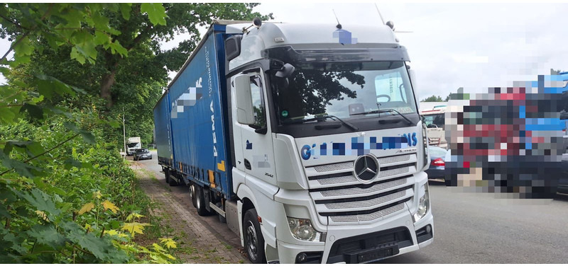 Mercedes-Benz 2642 BDF - Plachtové nákladné vozidlo: obrázok 2 Mercedes-Benz 2642 BDF - Plachtové nákladné vozidlo: obrázok 2