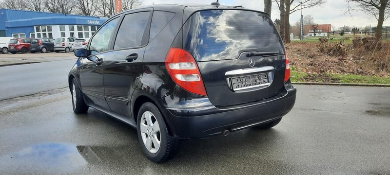 Mercedes-Benz A-Klasse 180 CDI AVANTGARDE - Hatchback: obrázok 4 Mercedes-Benz A-Klasse 180 CDI AVANTGARDE - Hatchback: obrázok 4