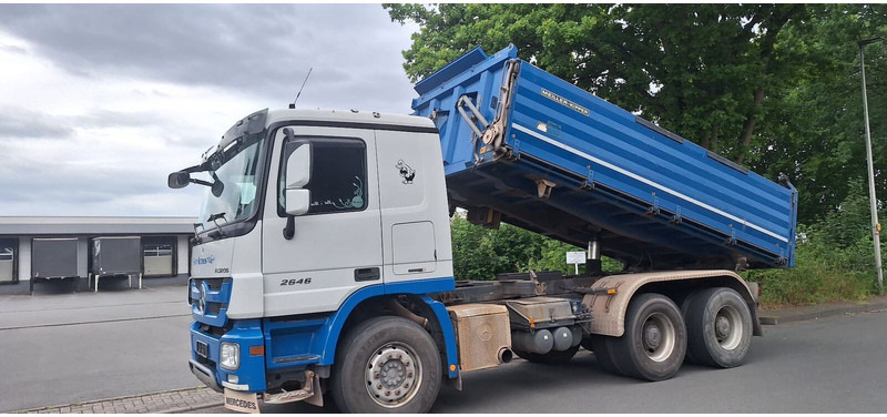 Mercedes-Benz Actros 2646 - Sklápač: obrázok 2 Mercedes-Benz Actros 2646 - Sklápač: obrázok 2