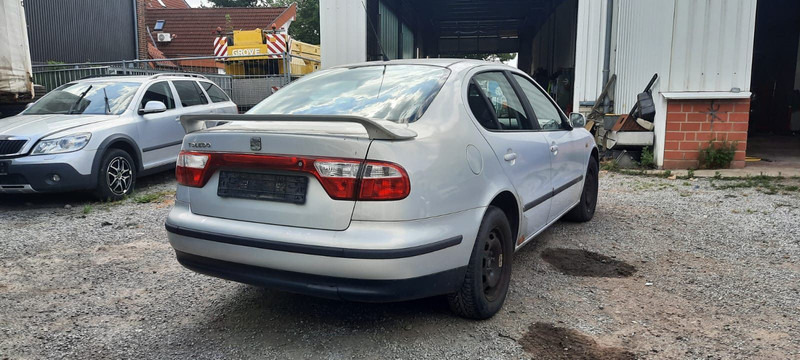 SEAT Toledo Signo 1,8 20V Autom - Sedan: obrázok 3 SEAT Toledo Signo 1,8 20V Autom - Sedan: obrázok 3