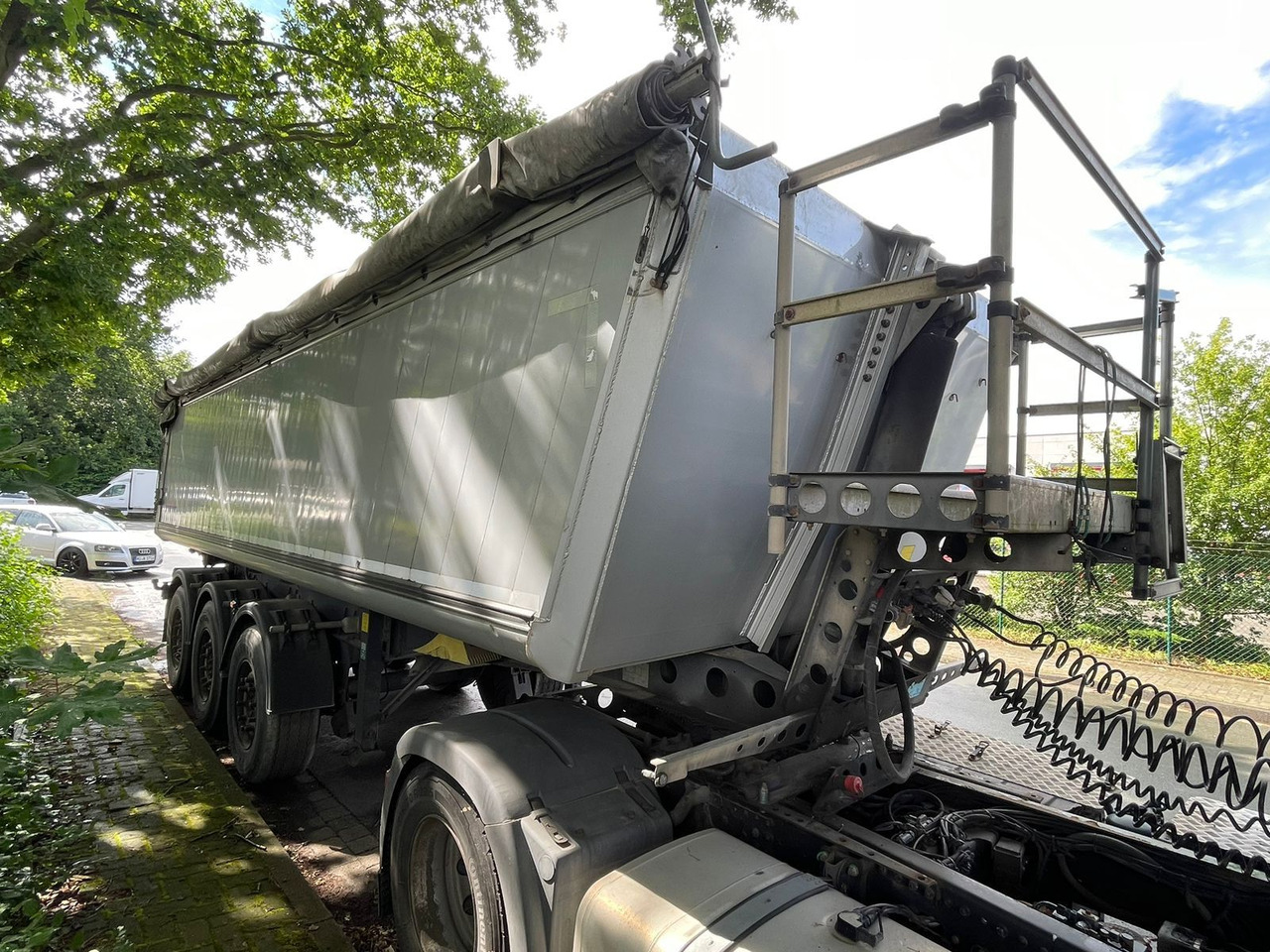 Schmitz Cargobull Kippmulde 3 Achser 28 Kubik - Náves sklápěcí: obrázok 2 Schmitz Cargobull Kippmulde 3 Achser 28 Kubik - Náves sklápěcí: obrázok 2