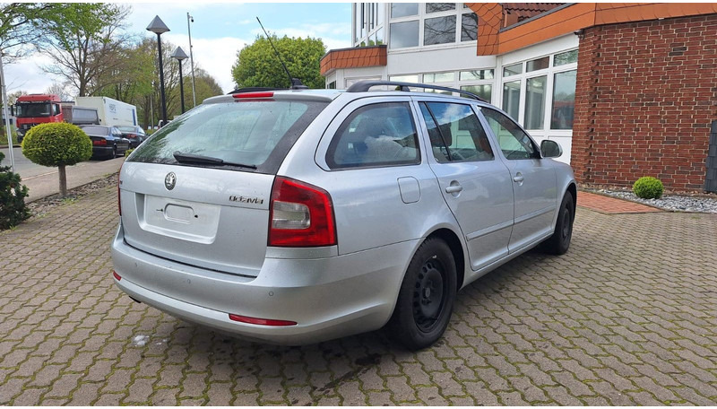 Škoda Octavia - Automobil: obrázok 4 Škoda Octavia - Automobil: obrázok 4
