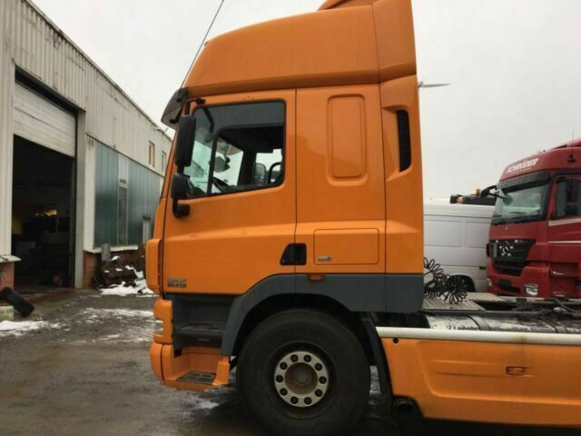 DAF CF85-410 G.Haus 2xBett ZF/Schalter 2-Kreishydr - Ťahač: obrázok 2 DAF CF85-410 G.Haus 2xBett ZF/Schalter 2-Kreishydr - Ťahač: obrázok 2
