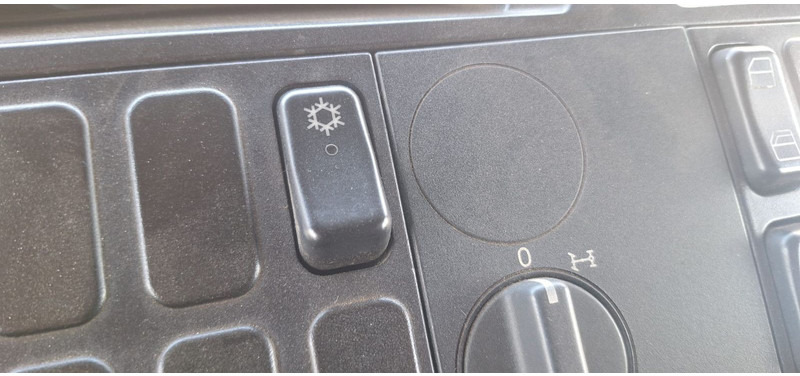 Ťahač Mercedes-Benz 1328 SZM Atego: obrázok 13