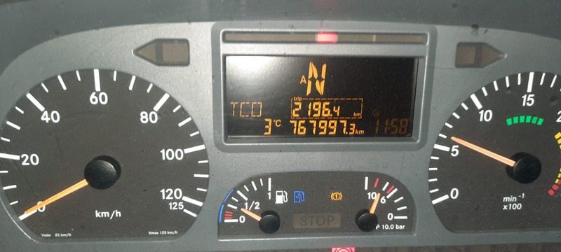 Mercedes-Benz 1824 LS G.Haus/Hochdach Klima - Ťahač: obrázok 5 Mercedes-Benz 1824 LS G.Haus/Hochdach Klima - Ťahač: obrázok 5