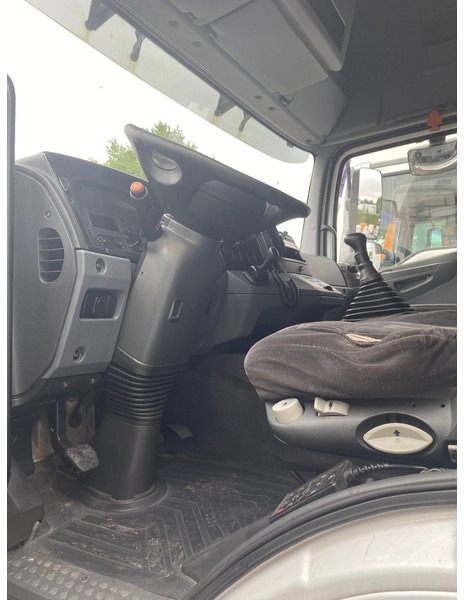 Mercedes-Benz 1833LS G.Haus/Hochdach - Ťahač: obrázok 4 Mercedes-Benz 1833LS G.Haus/Hochdach - Ťahač: obrázok 4