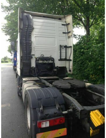 Volvo FH 440 G.Haus-Hochdach Euro:4 German Truck - Ťahač: obrázok 4 Volvo FH 440 G.Haus-Hochdach Euro:4 German Truck - Ťahač: obrázok 4