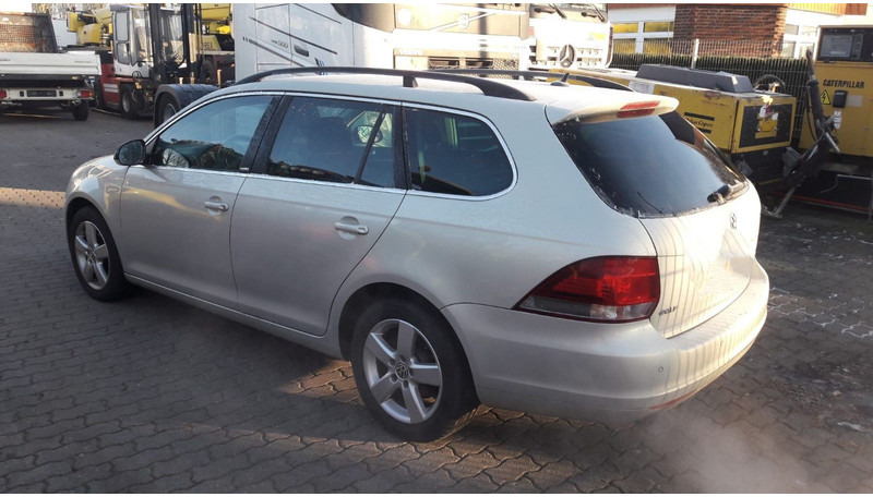 Volkswagen Golf Variant Style - Automobil: obrázok 4 Volkswagen Golf Variant Style - Automobil: obrázok 4