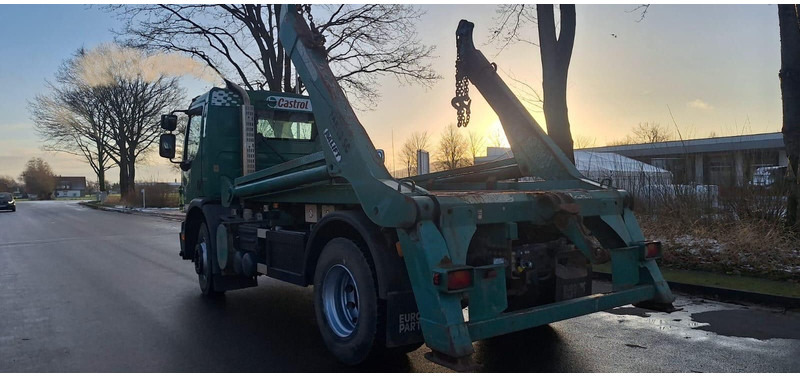 Volvo Absetzkipper FE-320 - Ramenový nosič kontajnerov: obrázok 3 Volvo Absetzkipper FE-320 - Ramenový nosič kontajnerov: obrázok 3