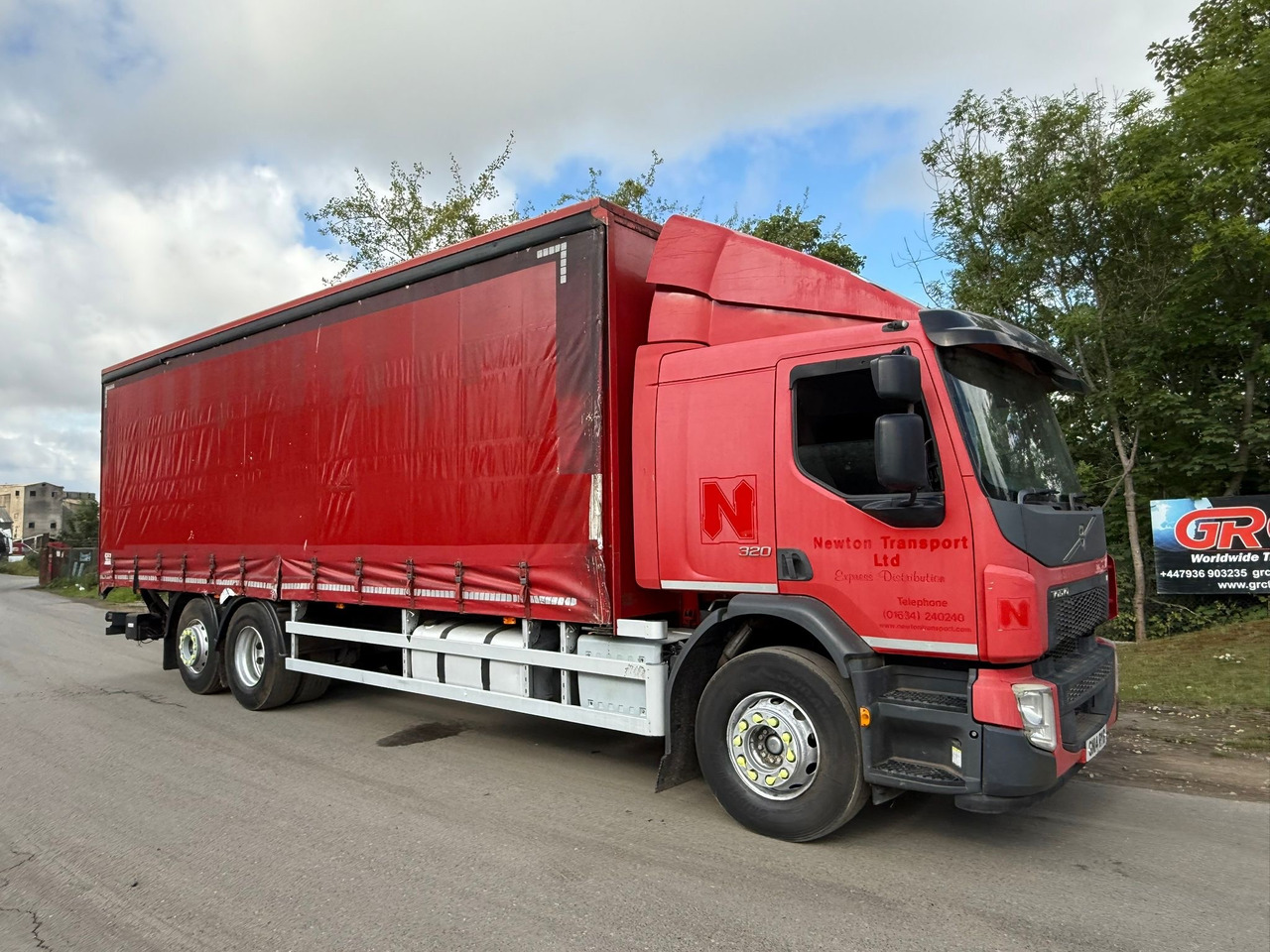 2014 Volvo FE 320 Curtainside Truck - Plachtové nákladné vozidlo: obrázok 2 2014 Volvo FE 320 Curtainside Truck - Plachtové nákladné vozidlo: obrázok 2