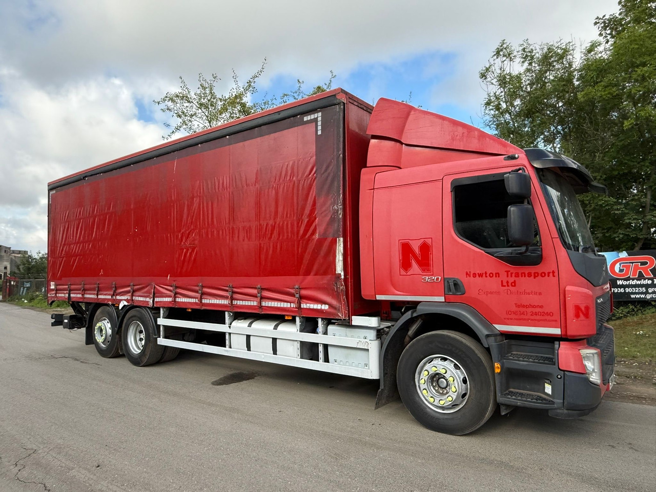 2014 Volvo FE 320 Curtainside Truck - Plachtové nákladné vozidlo: obrázok 3 2014 Volvo FE 320 Curtainside Truck - Plachtové nákladné vozidlo: obrázok 3