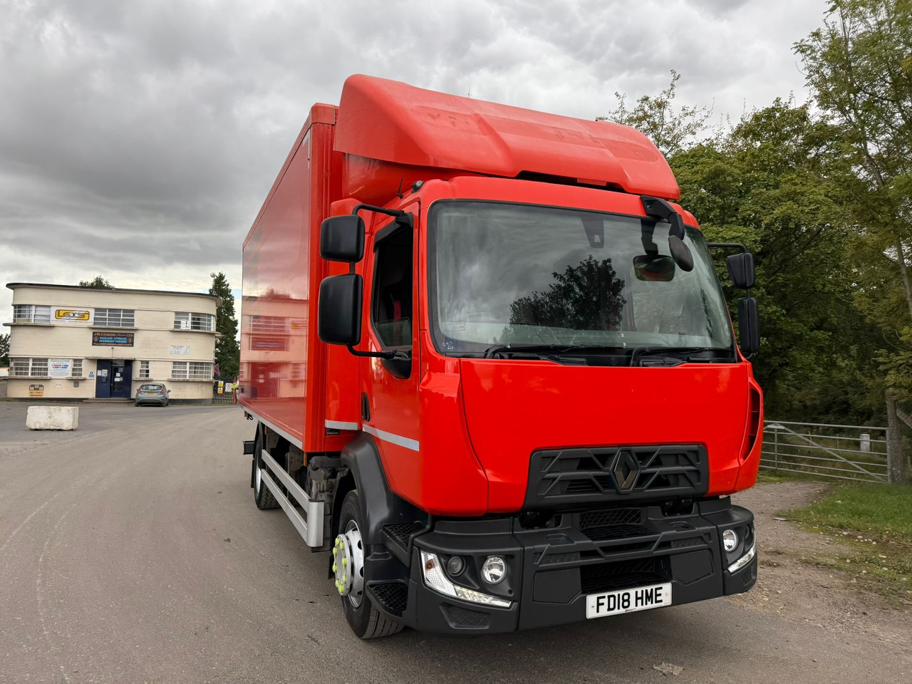 2018 Renault D Refrigerated Truck - Chladirenské nákladné vozidlo: obrázok 3 2018 Renault D Refrigerated Truck - Chladirenské nákladné vozidlo: obrázok 3