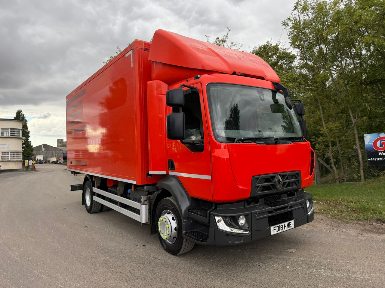 2018 Renault D Refrigerated Truck - Chladirenské nákladné vozidlo: obrázok 1 2018 Renault D Refrigerated Truck - Chladirenské nákladné vozidlo: obrázok 1