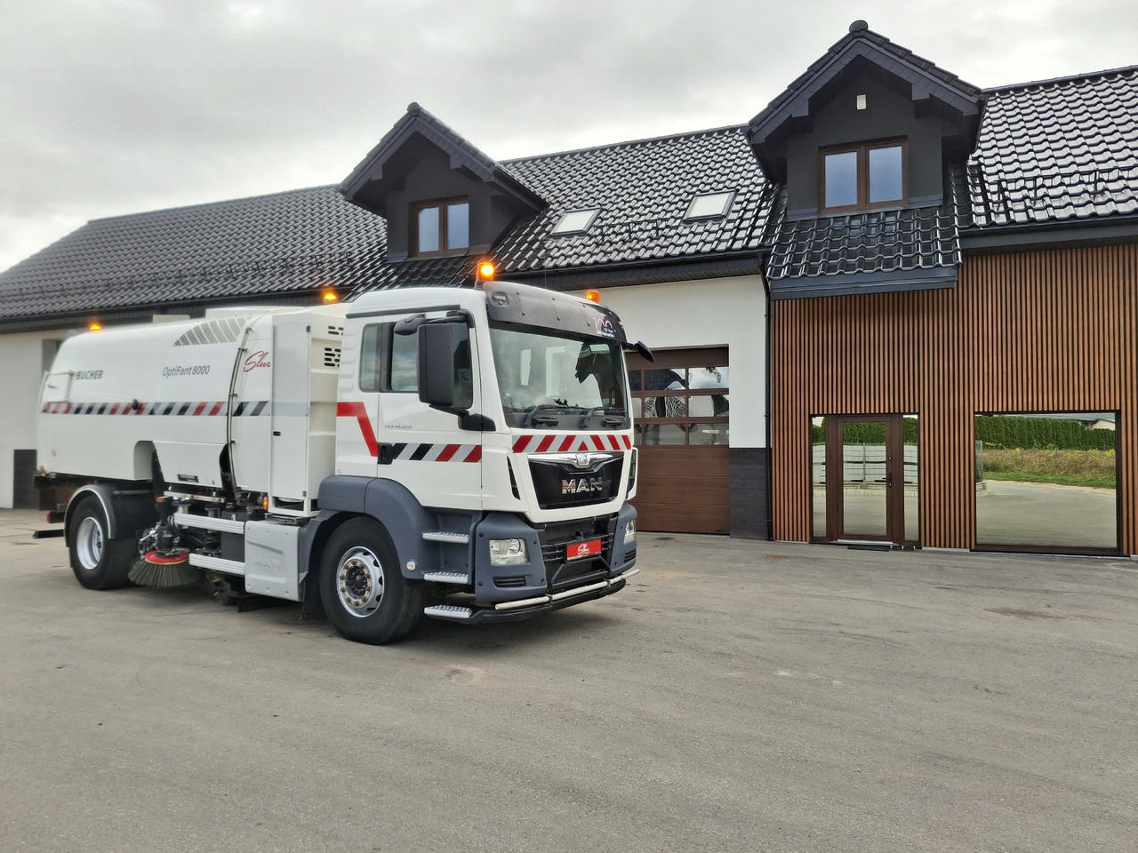 MAN TGS 18.320 Zamiatarka Kehrmaschine BUCHER OptiFant 8000 Karcher Euro 6 PM10 L/R Hochdruckreinigung - Zametacie vozidlo: obrázok 1 MAN TGS 18.320 Zamiatarka Kehrmaschine BUCHER OptiFant 8000 Karcher Euro 6 PM10 L/R Hochdruckreinigung - Zametacie vozidlo: obrázok 1