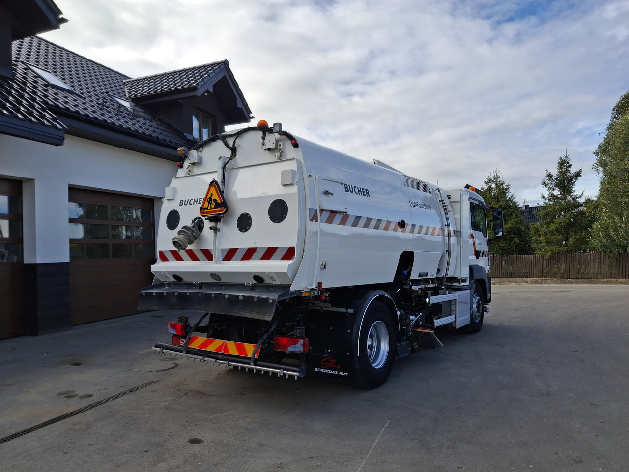 MAN TGS 18.320 Zamiatarka Kehrmaschine BUCHER OptiFant 8000 Karcher Euro 6 PM10 L/R Hochdruckreinigung - Zametacie vozidlo: obrázok 4 MAN TGS 18.320 Zamiatarka Kehrmaschine BUCHER OptiFant 8000 Karcher Euro 6 PM10 L/R Hochdruckreinigung - Zametacie vozidlo: obrázok 4